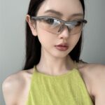 Future Technology Sense Wind Hot Girl Riding Super Light Sun Glasses - Image 5