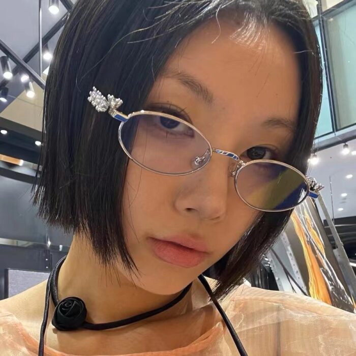 Diamond Decoration Oval Metal Sun Glasses - Image 1