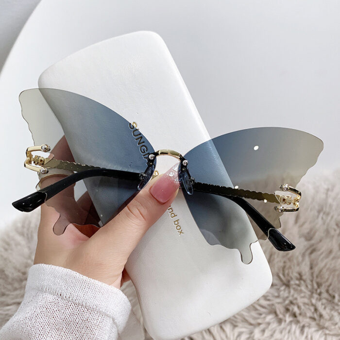 Butterfly Female Fashion Large Rim Gradient Color Street Shot Sun Glasses - Image 5