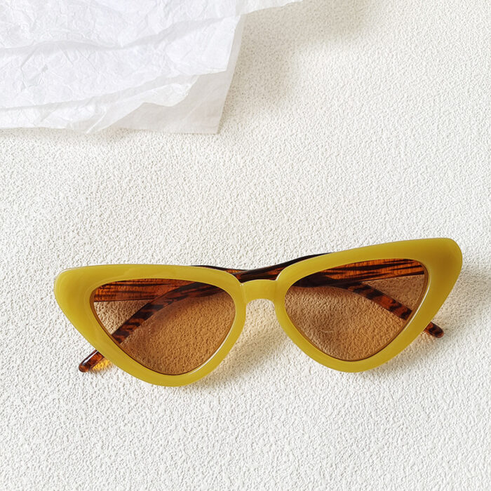 Retro Personalized Cat Eye Sunglasses Round Face High-grade Red Style Plain Face Personalized Glasses - Image 4