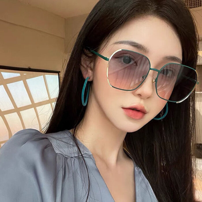 Men's And Women's Fashion UV Protection Large Face Skinny Sun Glasses - Image 1