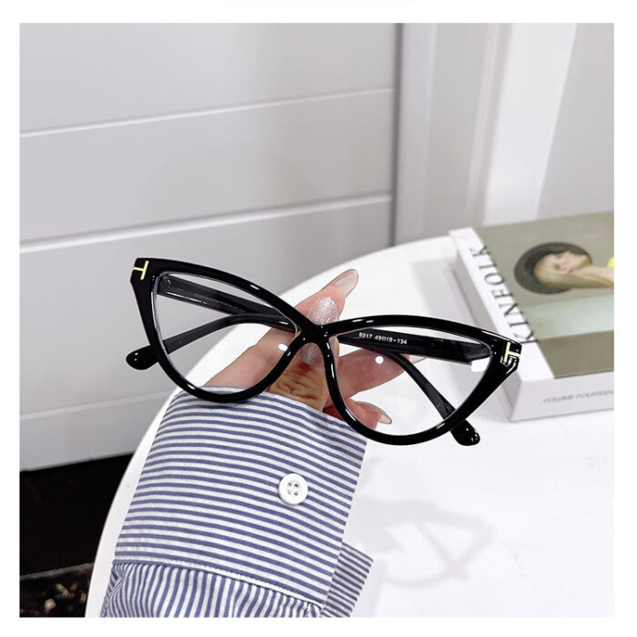 Women's Personality Cat Eye Triangle Leopard Print Glasses - Image 6
