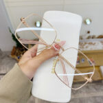 Large Frame Frame Hollow Glasses Leg Sunglasses - Image 8
