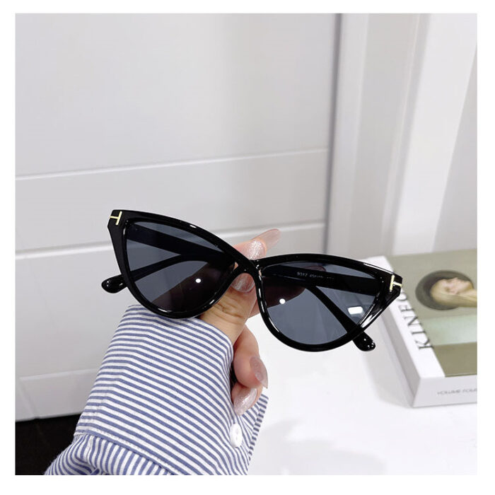 Women's Personality Cat Eye Triangle Leopard Print Glasses - Image 4