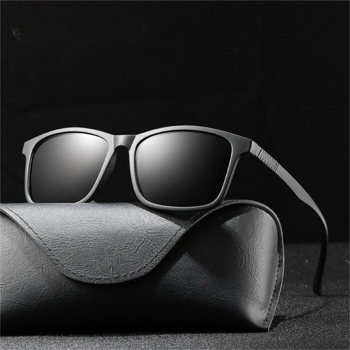 Men's And Women's TR Polarized Sun Driving Fishing Glasses Classic Sports - Image 6
