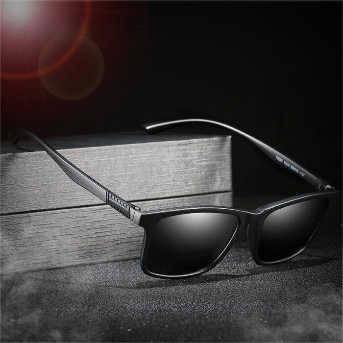 Men's And Women's TR Polarized Sun Driving Fishing Glasses Classic Sports - Image 1