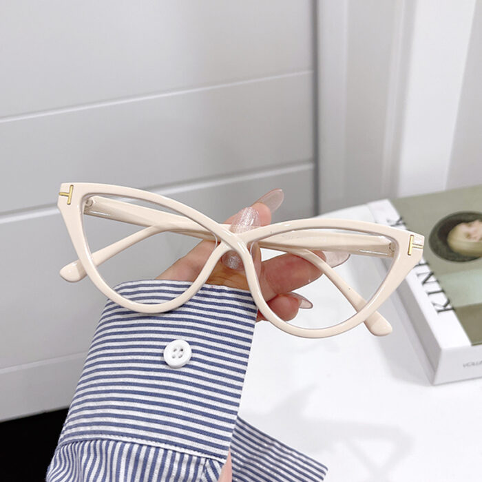 Women's Personality Cat Eye Triangle Leopard Print Glasses - Image 3