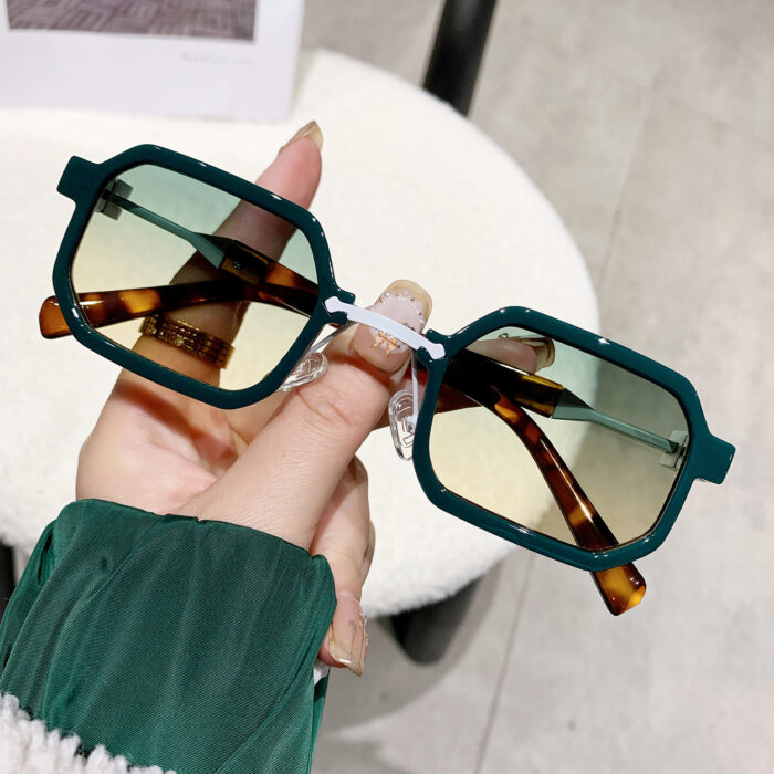 New Retro Hip Hop Small Square Box Exquisite Sun Glasses - Image 1