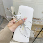 Large Frame Frame Hollow Glasses Leg Sunglasses - Image 9