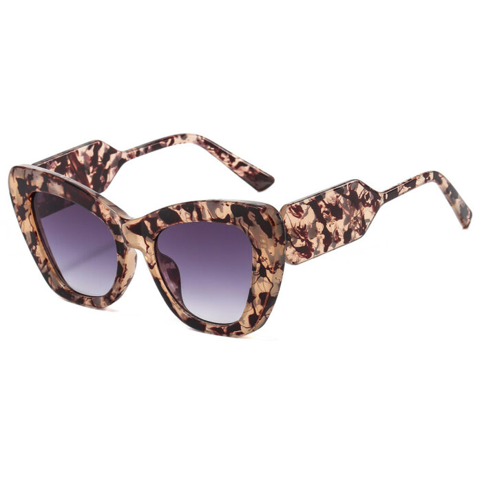 Plain Contrast Color European And American Sun Glasses - Image 3