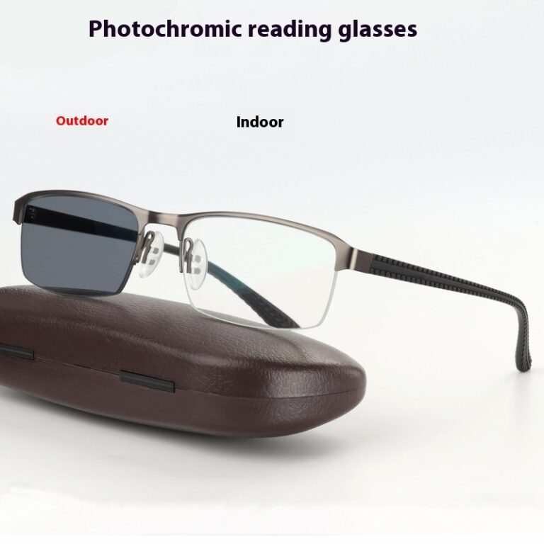 Transition reading rectangular glasses with UV protection